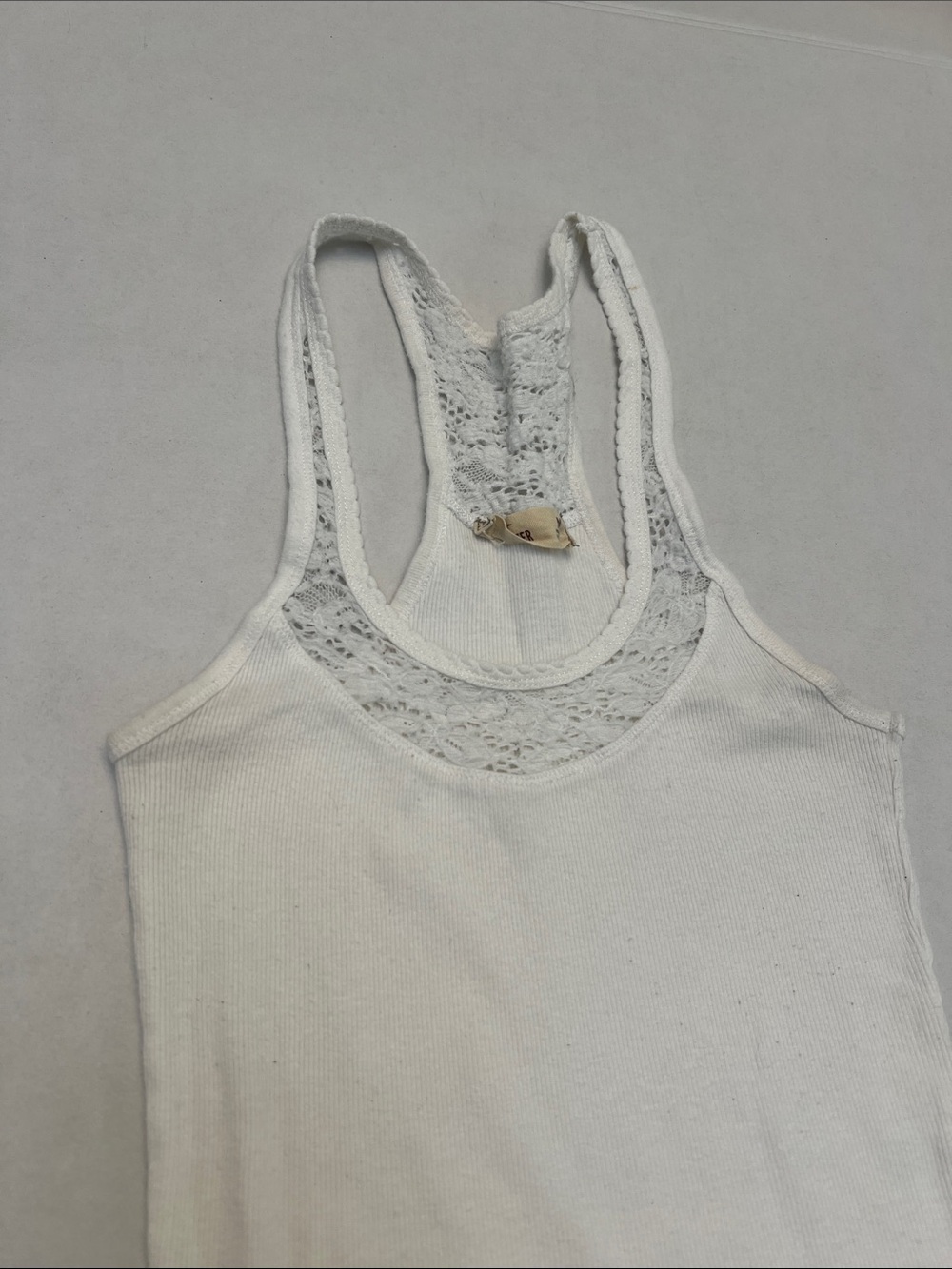 Hollister Y2K white Lace Trim Racerback Cami Tank Top Bella Swan Coquette size M - Picture 3 of 10